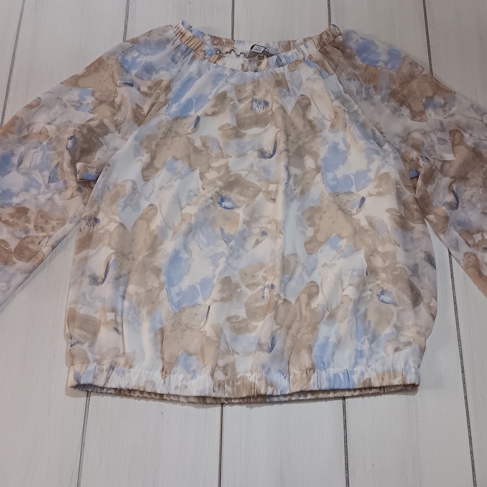 Women's Medium Nine West Blue and Tan Abstract Floral Blouse with Sheer Sleeves